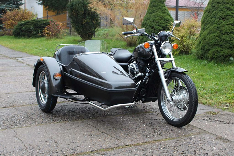 velorex 563 blakusvāģis